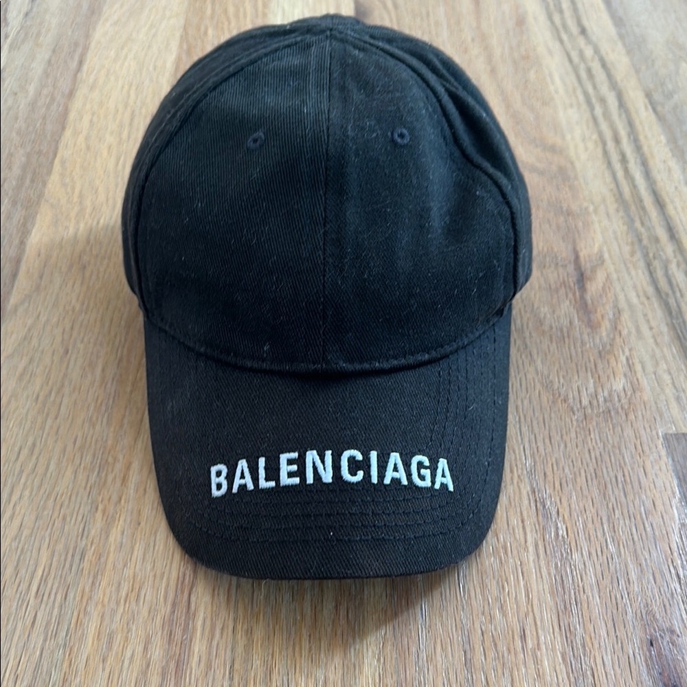 Balenciaga Black Hat Classic Design